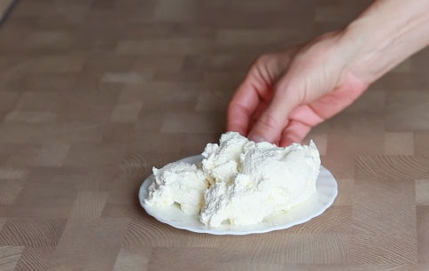 Сливочный сыр в домашних условиях (из кефира) 